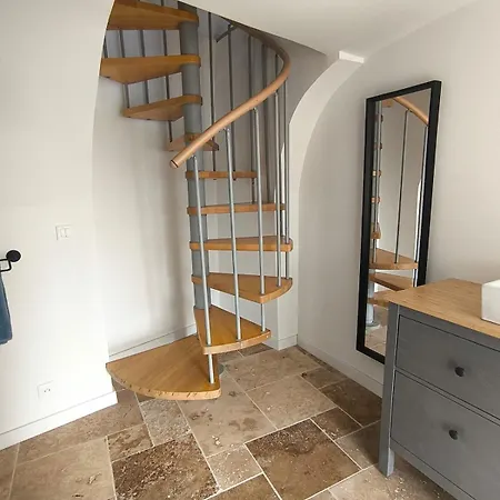 De La Cheminee Saint-Privat (Herault)